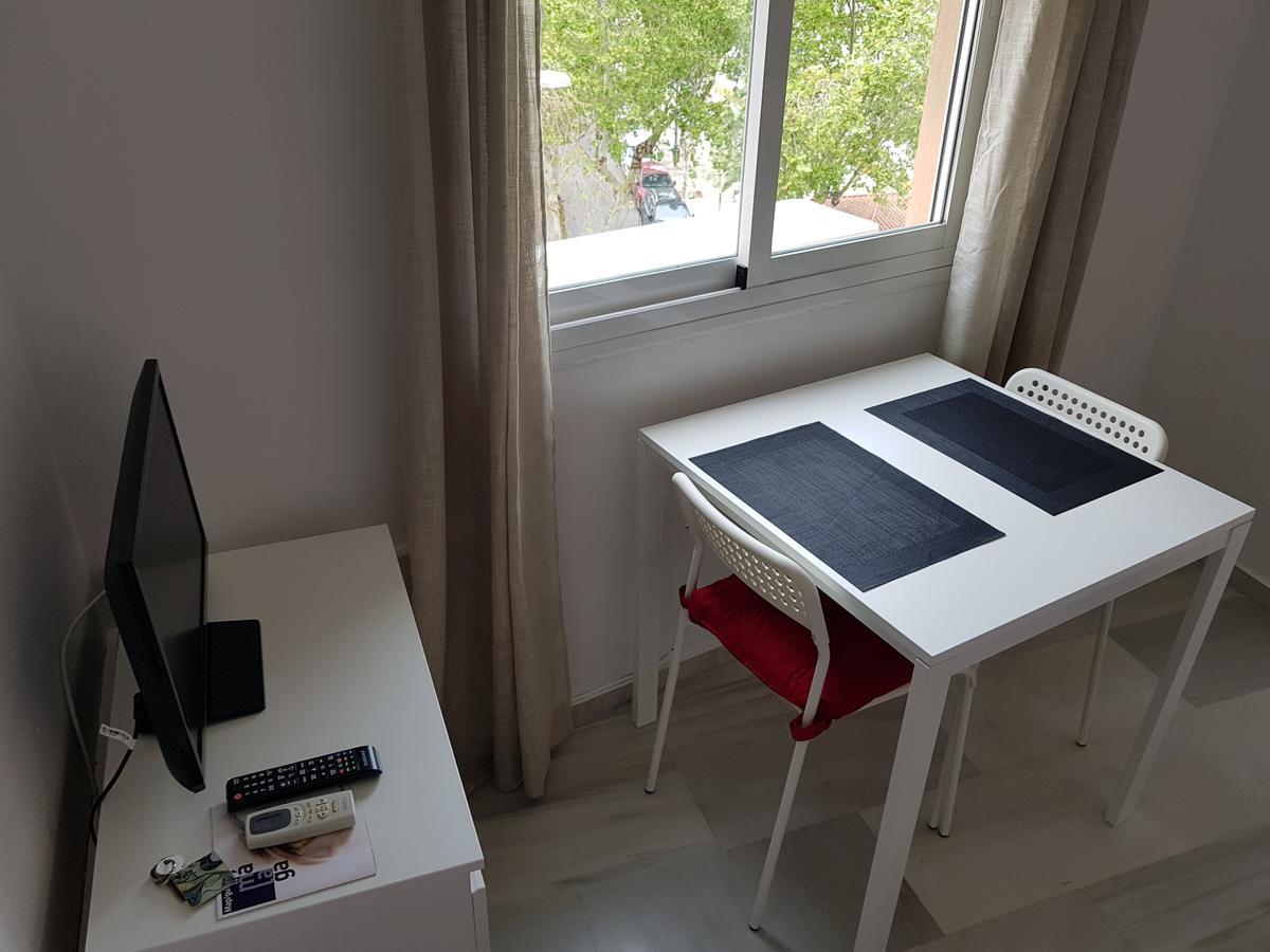 Fan Flat Eugenio (Adults Only) Apartment มาลากา ภายนอก รูปภาพ