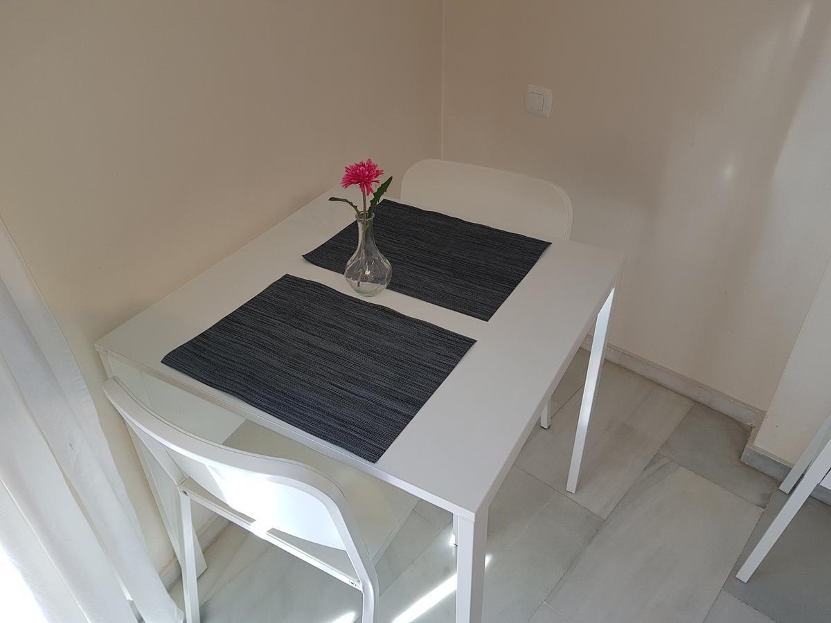 Fan Flat Eugenio (Adults Only) Apartment มาลากา ภายนอก รูปภาพ