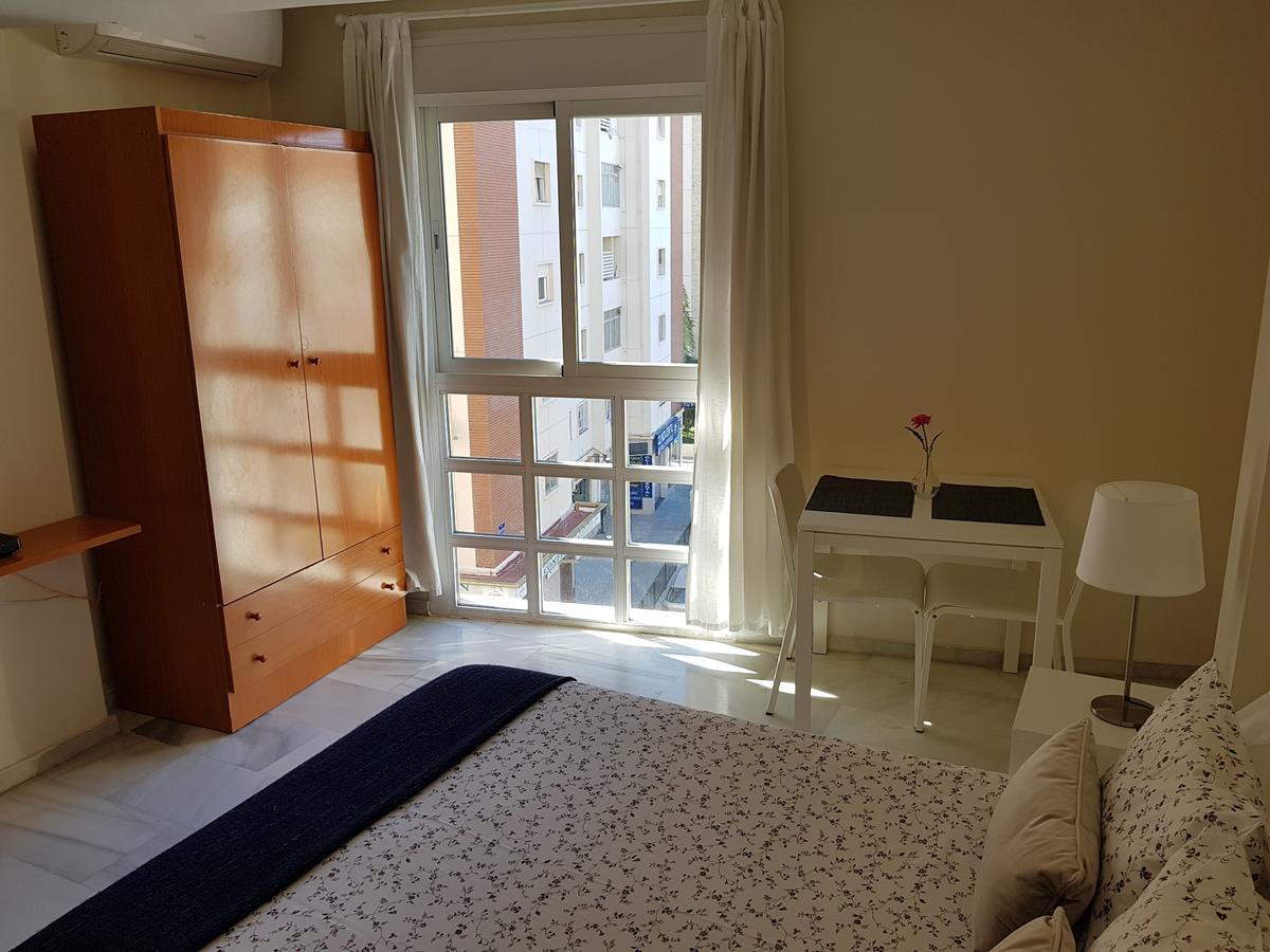 Fan Flat Eugenio (Adults Only) Apartment มาลากา ภายนอก รูปภาพ